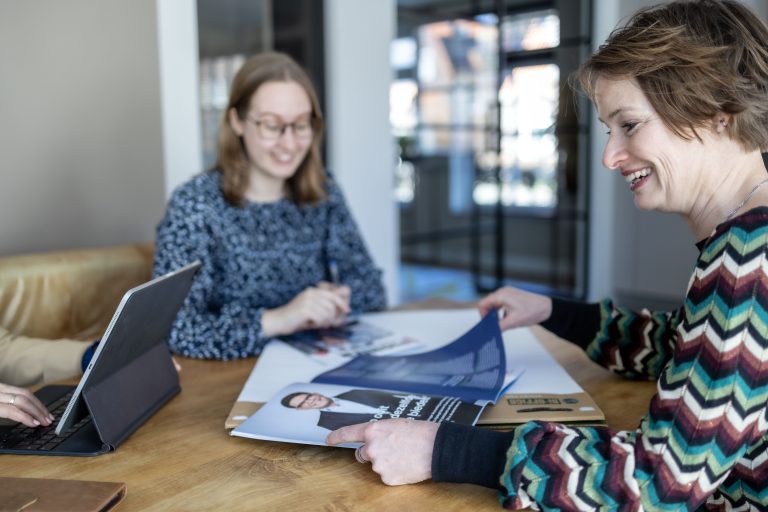 Vijf redenen waarom een journalistieke bril je communicatie versterkt