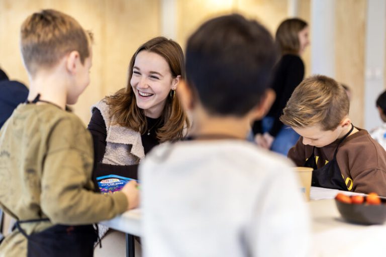 Kijkje achter de schermen, werkdag van communicatieprofessional Emma
